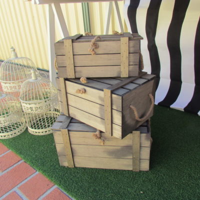 Set of crates