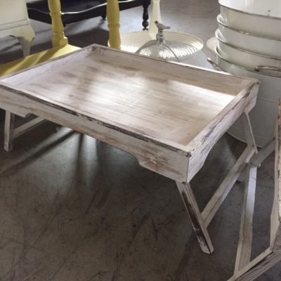 White breakfast trays