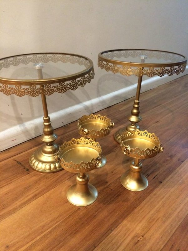 Small gold cupcake stand