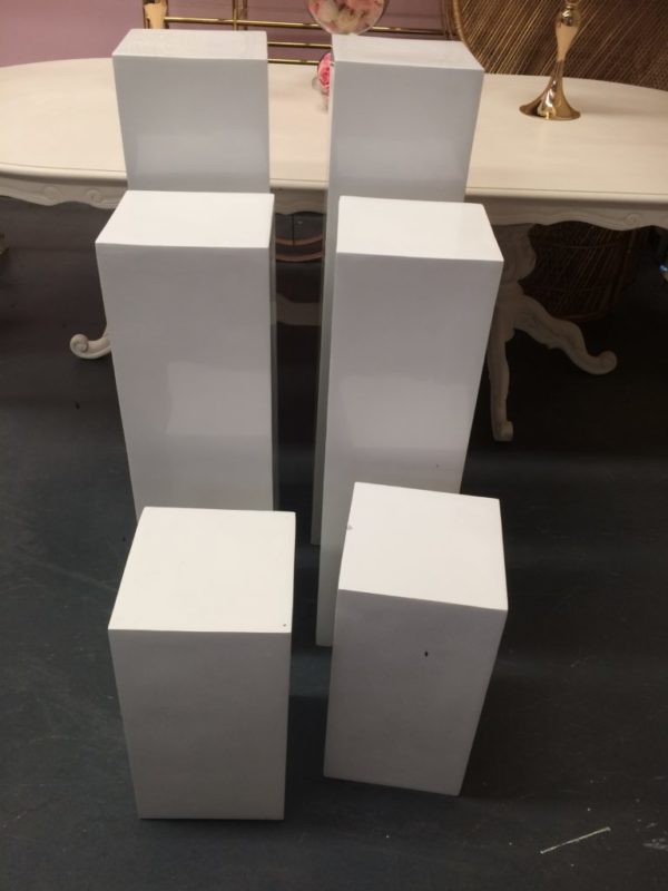 White small 50cm plinths