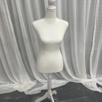 Female mannequin