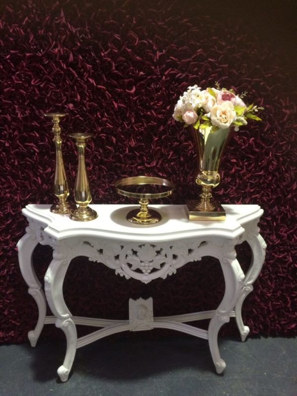 Carved white console 1m