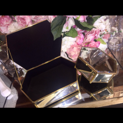 Hexagon mirror gold trim box