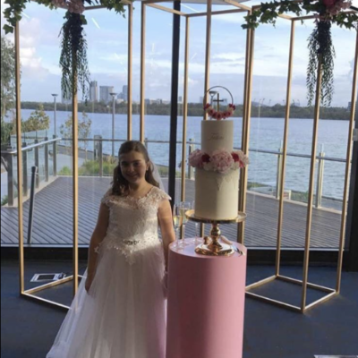 2.2m gold metal frame stand