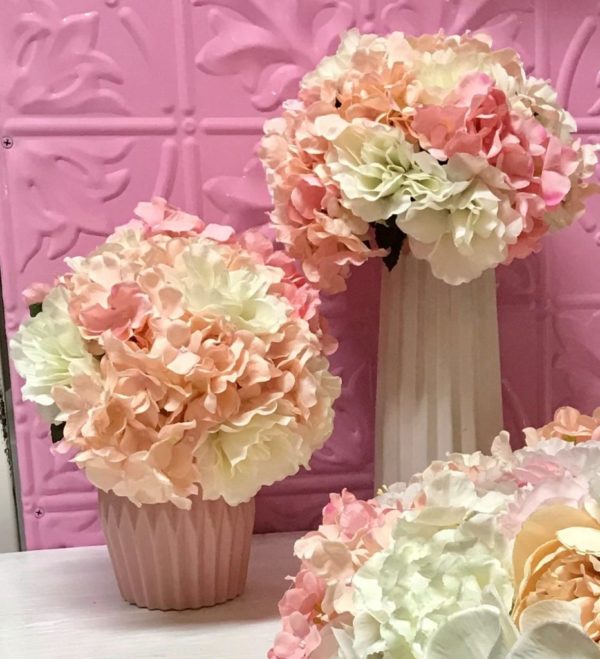 Pink and white small floral bunch