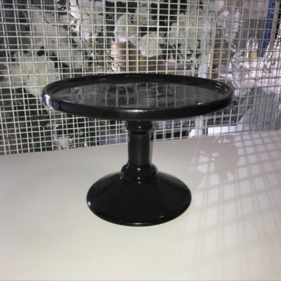 Black shiny cake stand
