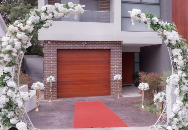 2.4m wide white floral metal arch