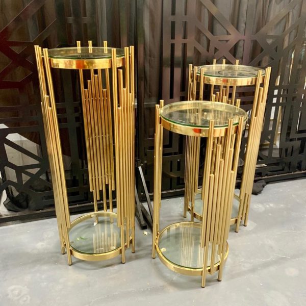 Gold and glass round geo pedestal