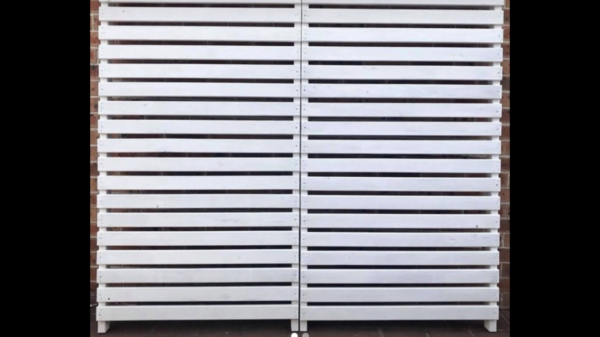 White pallet wall
