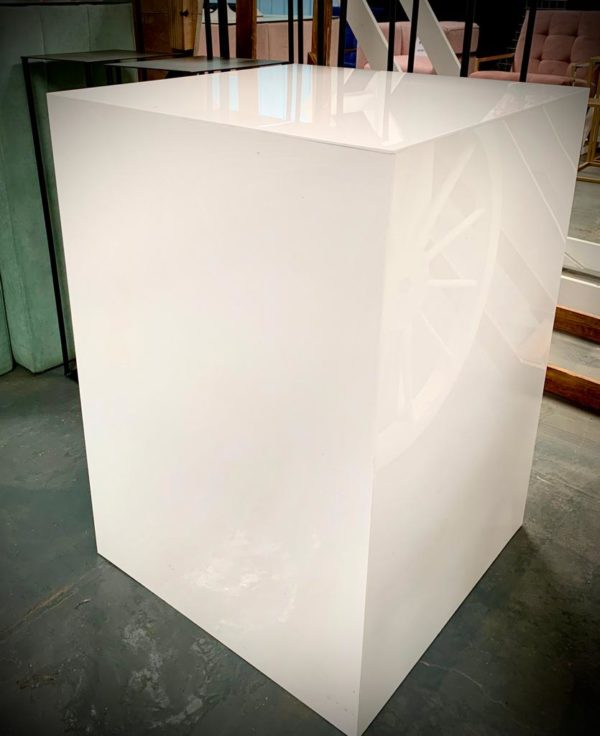 White acrylic square cake table