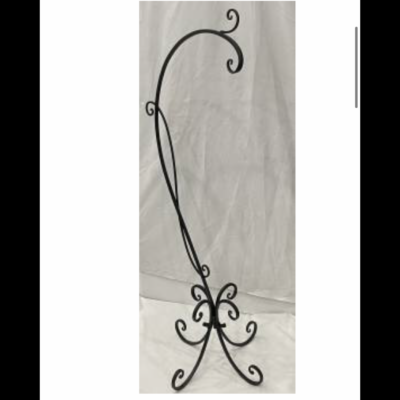 Black floral dress hook