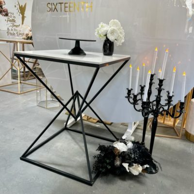 Black diamond table
