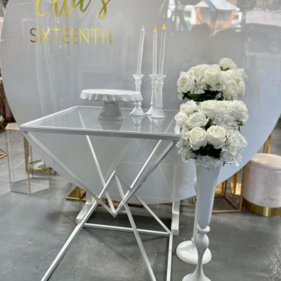 White diamond table
