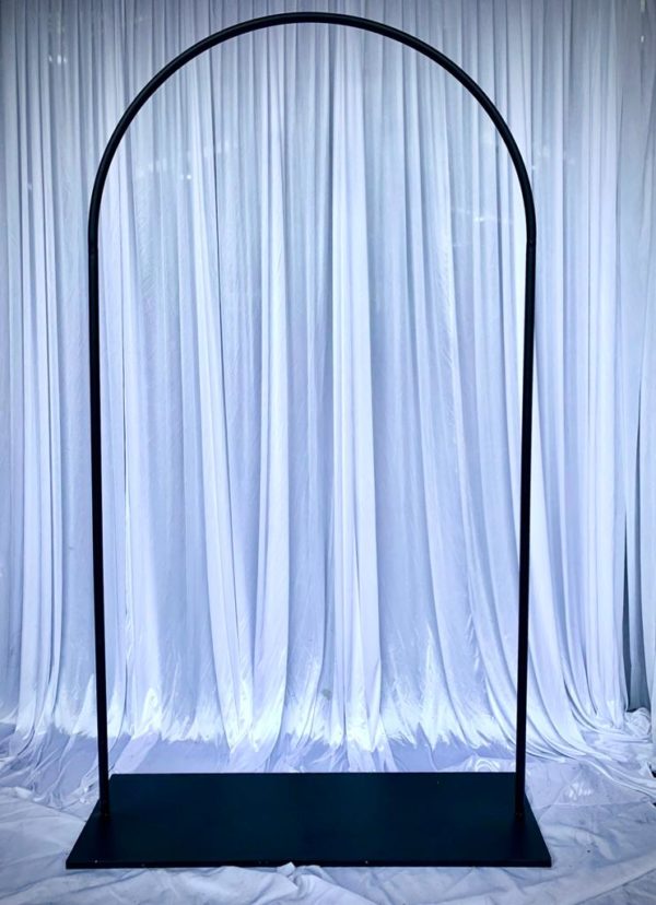 Black single arch