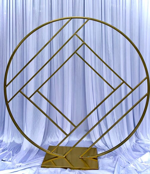 Small gold geo diamond backdrop