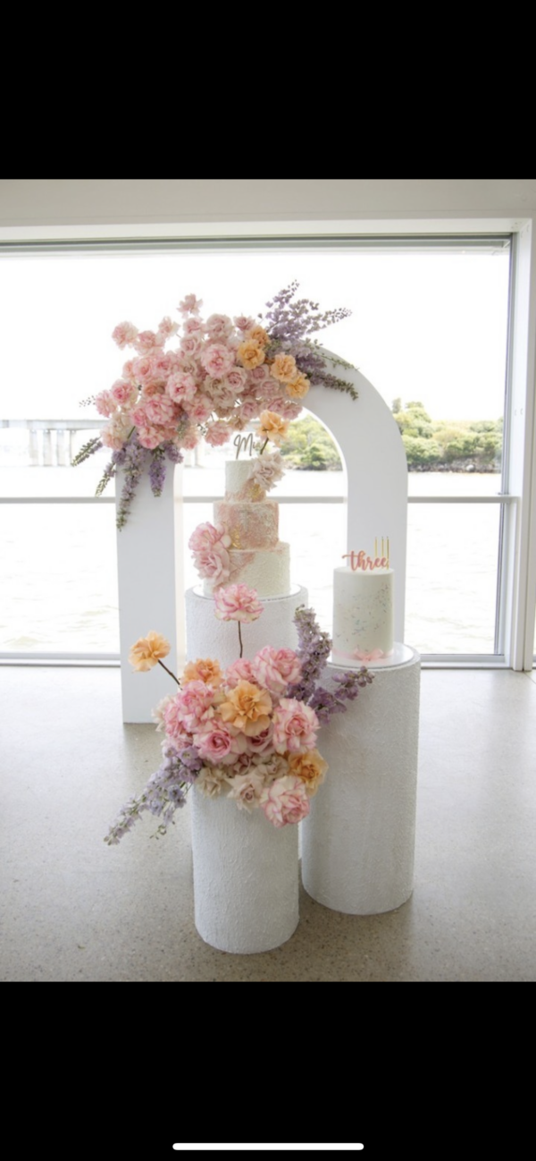 90cm round white textured plinth