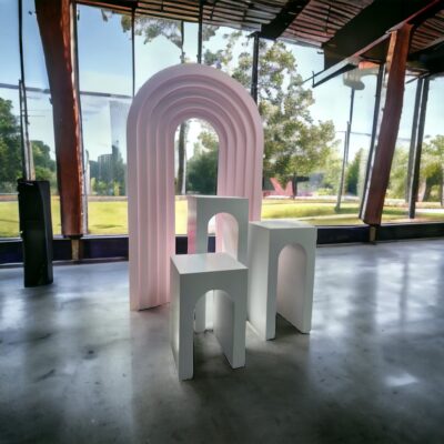 Squared arch white pedestals set of three