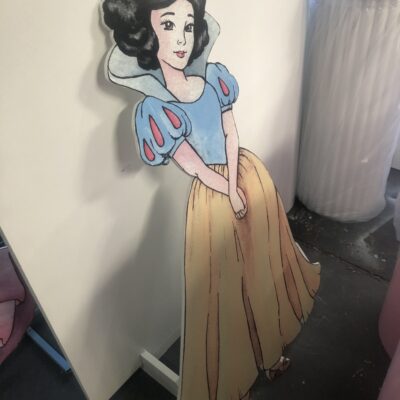 Snow white cut out