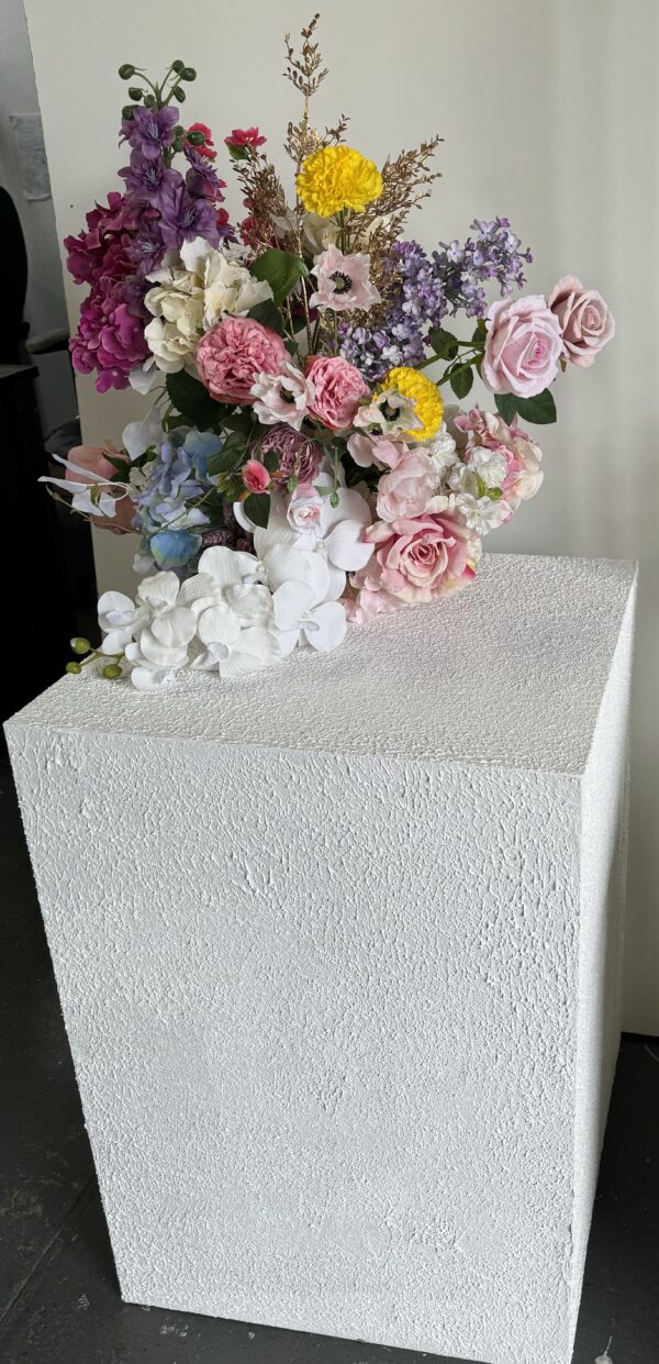 Square white textured cake table